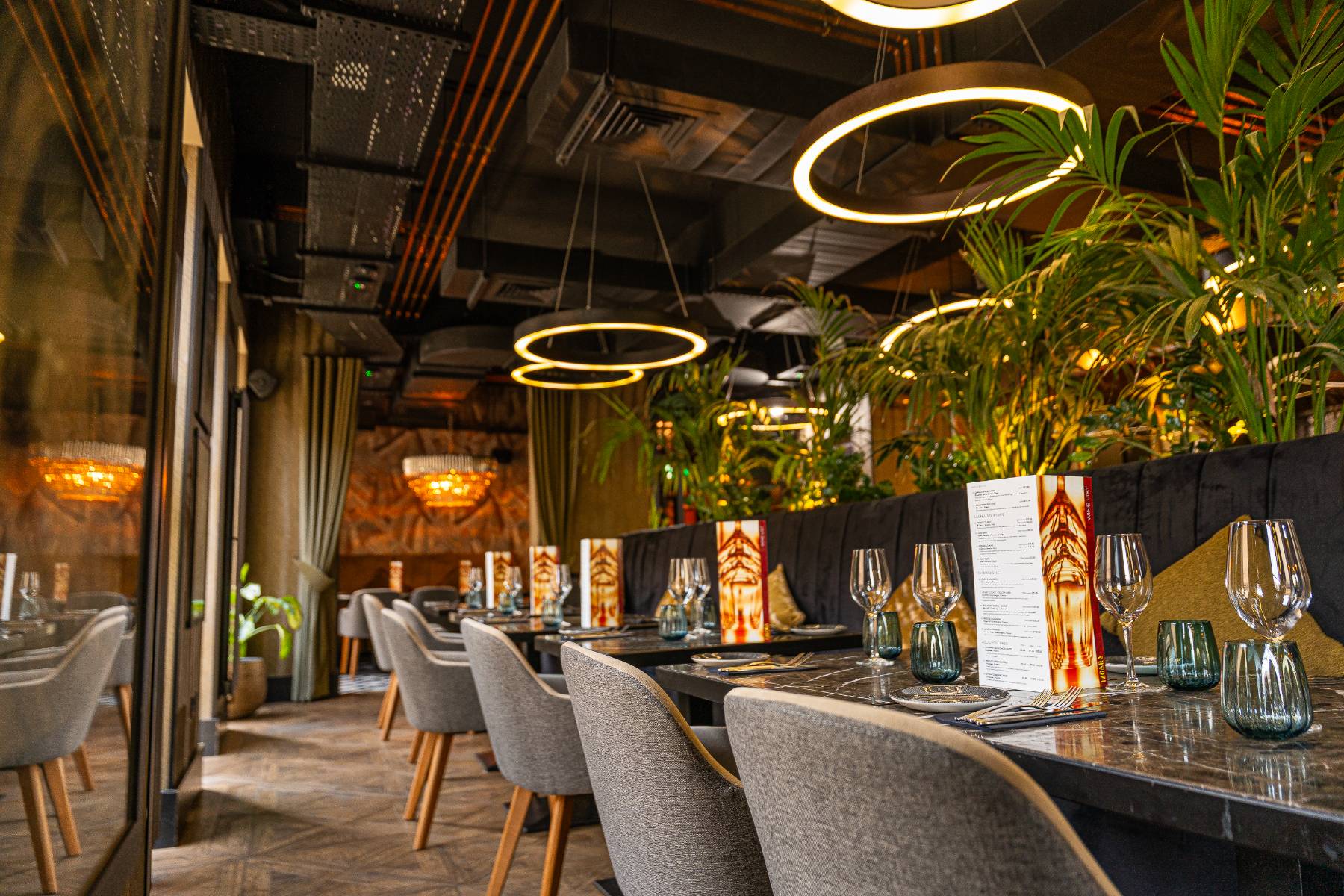 The dining room at Izgara, set for service