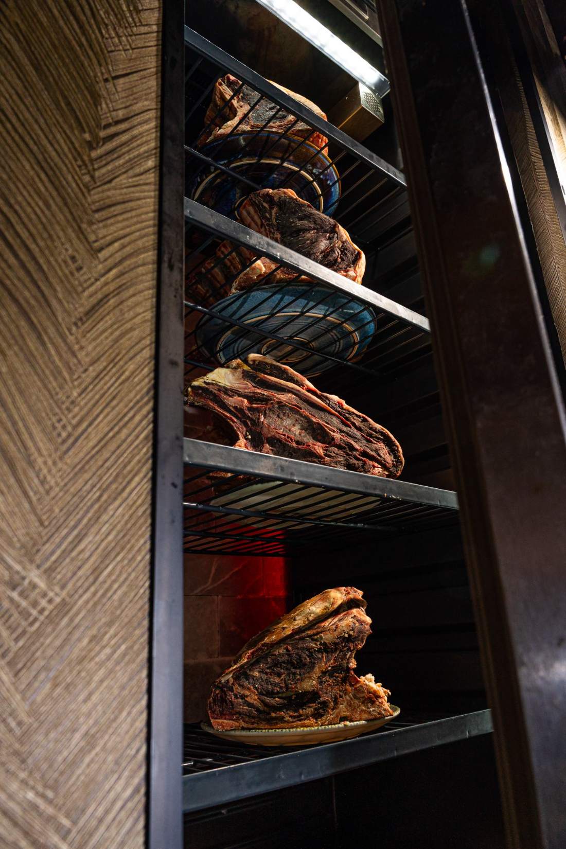Meat ageing on the Izgara grill